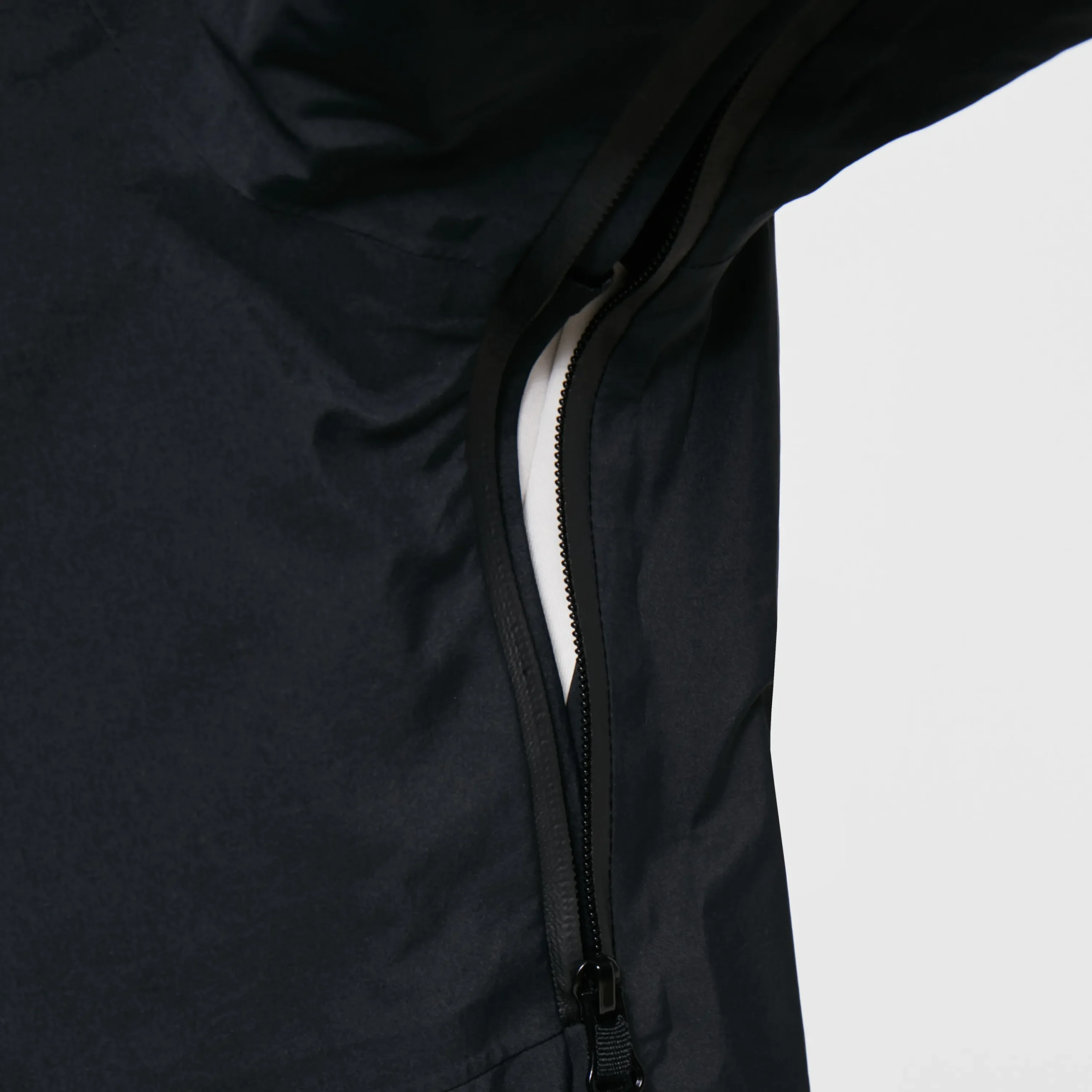Shop Bowls Gore-Tex Pro Shell Jacket Herre Yttertoy
