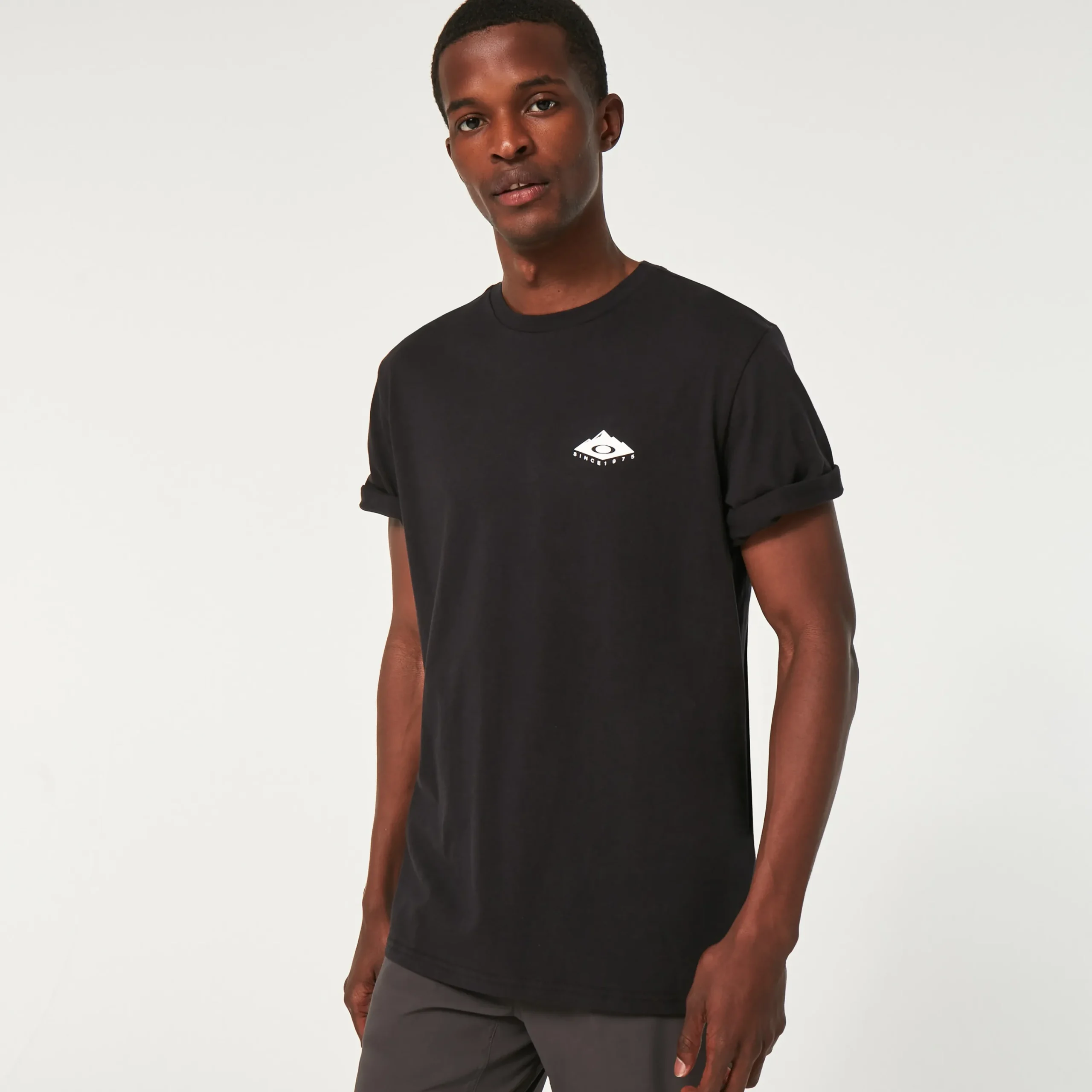 Flash Sale Peak Ellipse Tee Herre T-Skjorter
