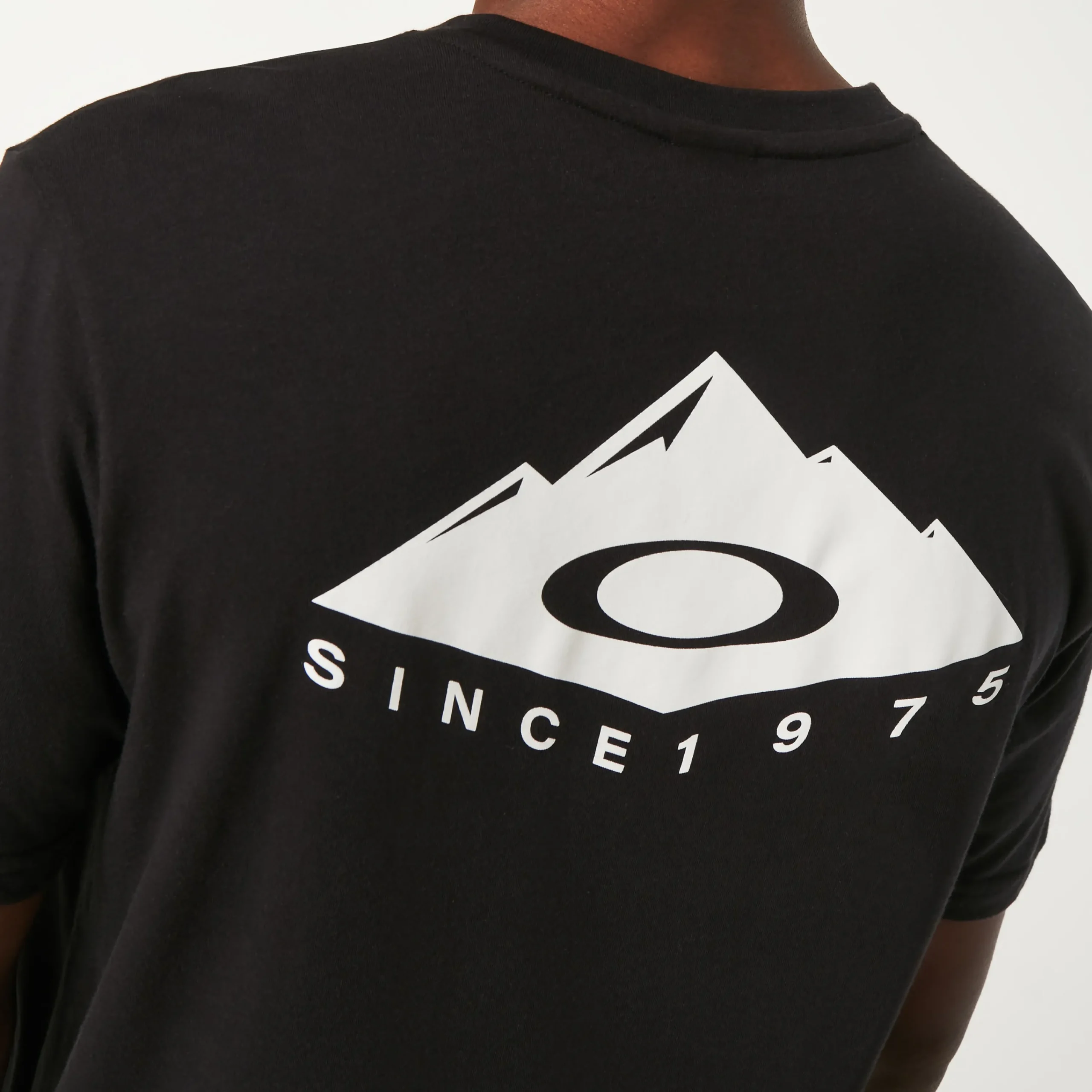 Flash Sale Peak Ellipse Tee Herre T-Skjorter